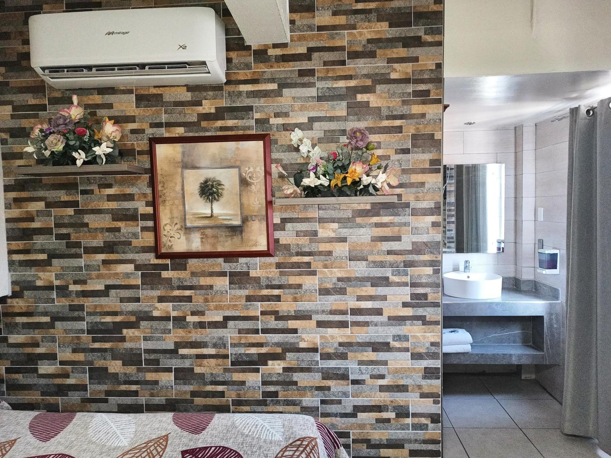 Hotel Baeza Delicias Εξωτερικό φωτογραφία