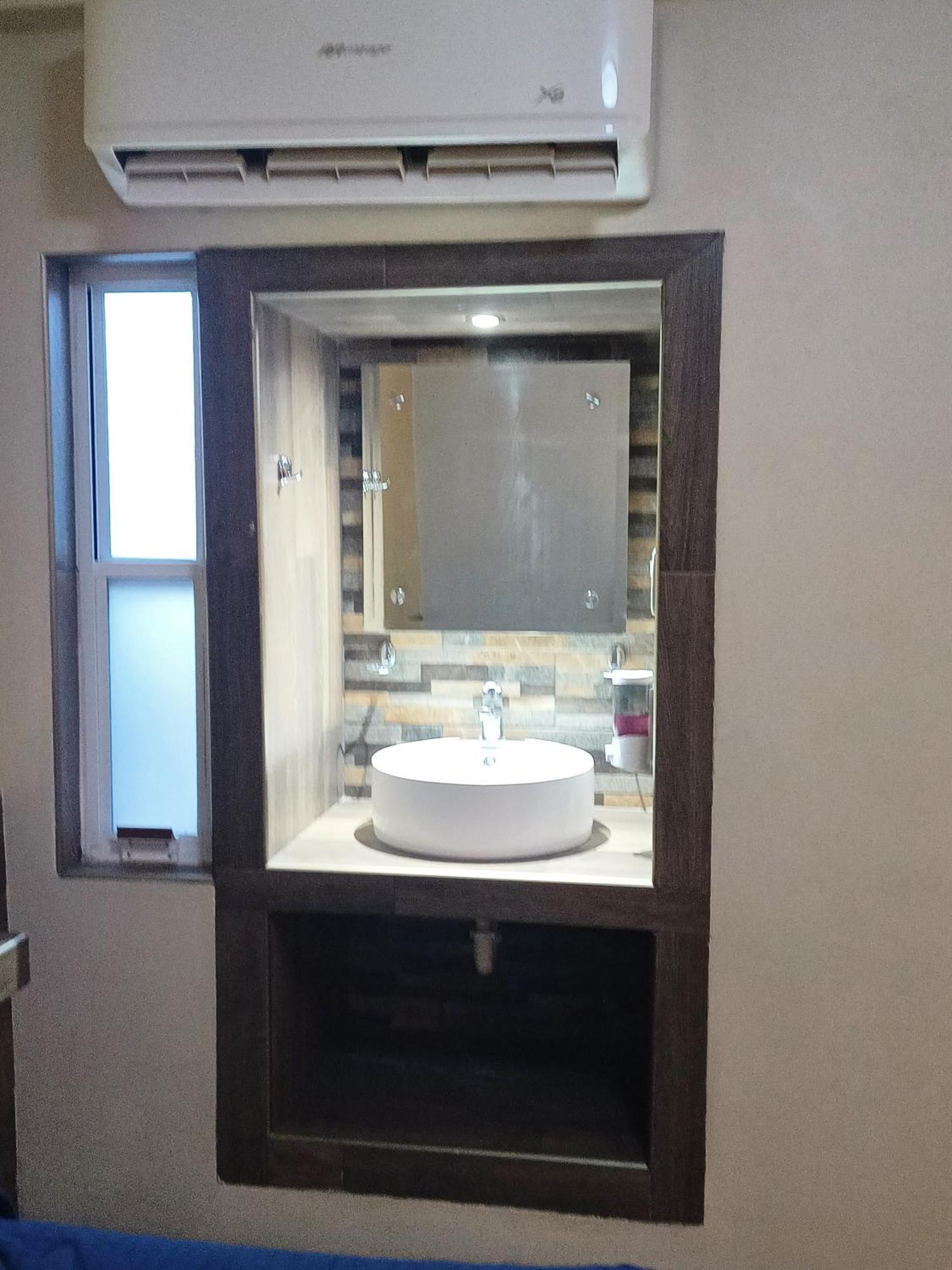 Hotel Baeza Delicias Εξωτερικό φωτογραφία